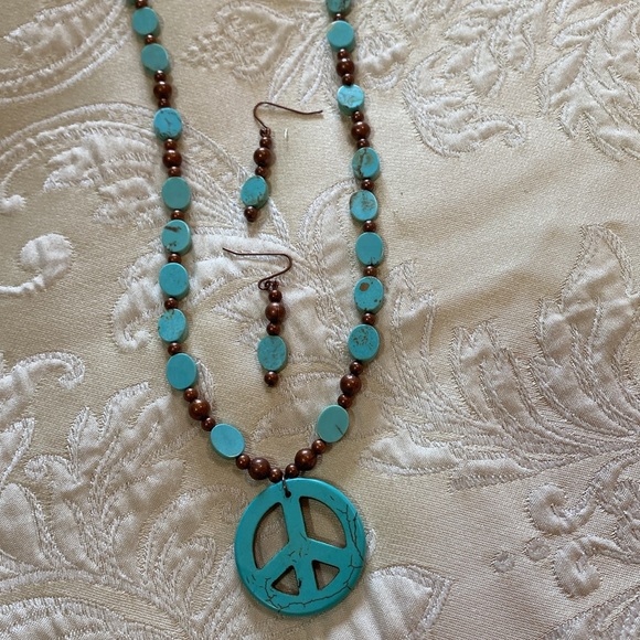 Pamela Reece Original Faux peace Turquoise/dark copper necklace & earring set - Picture 3 of 6